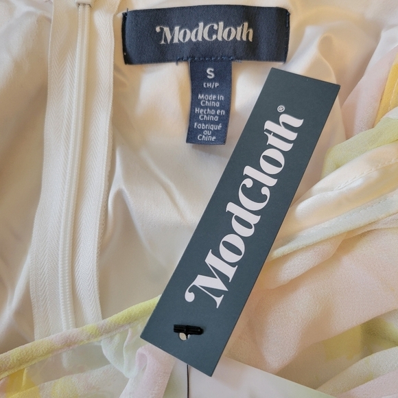 NWT Modcloth Flutter of Flattery Chiffon Midi Dress Size Small - Picture 7 of 7